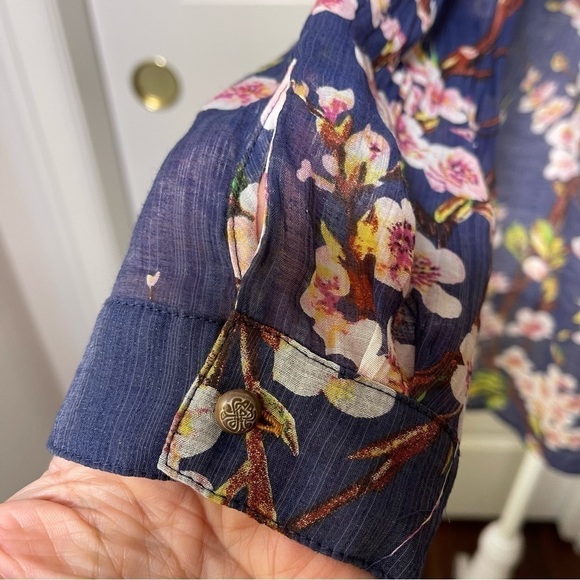 Soft Surroundings Adele Cherry Blossom Tunic Top V-Neck Long Sleeve Navy Blue - Picture 6 of 17